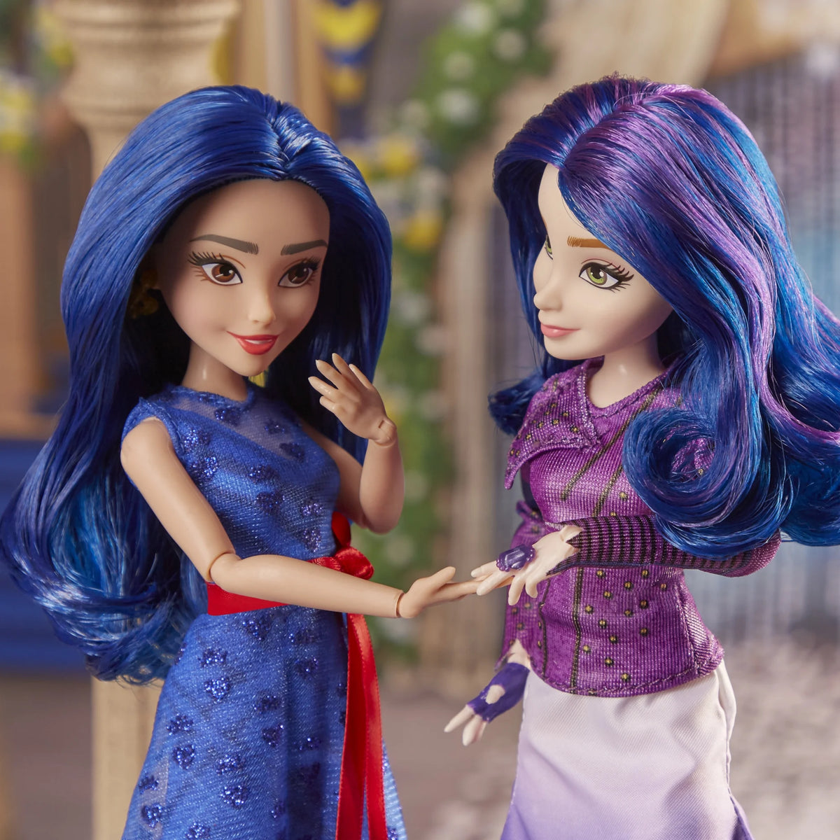 Mal Fashion Doll with Accessories J269