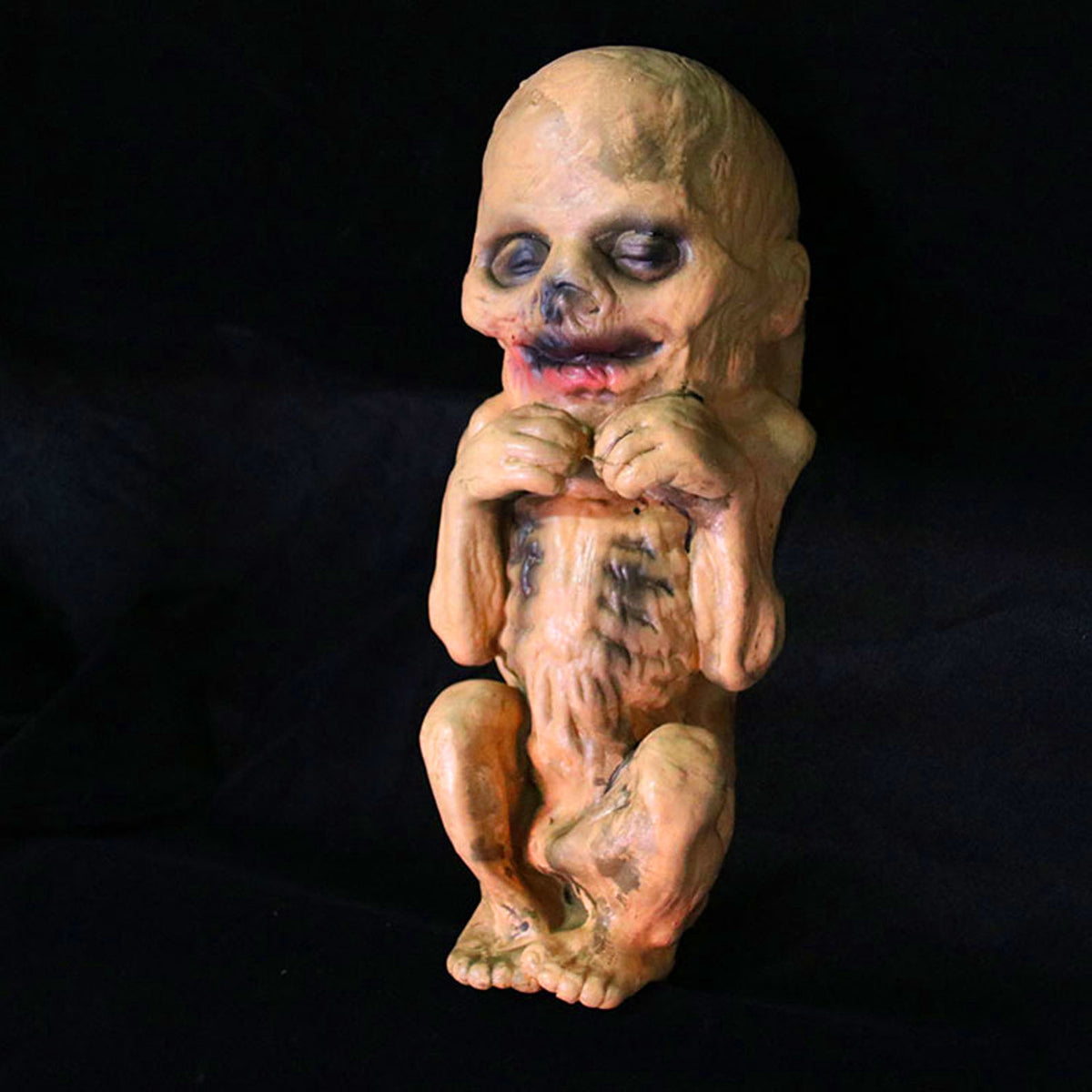 Haunted Doll Halloween Decoration Props Z324