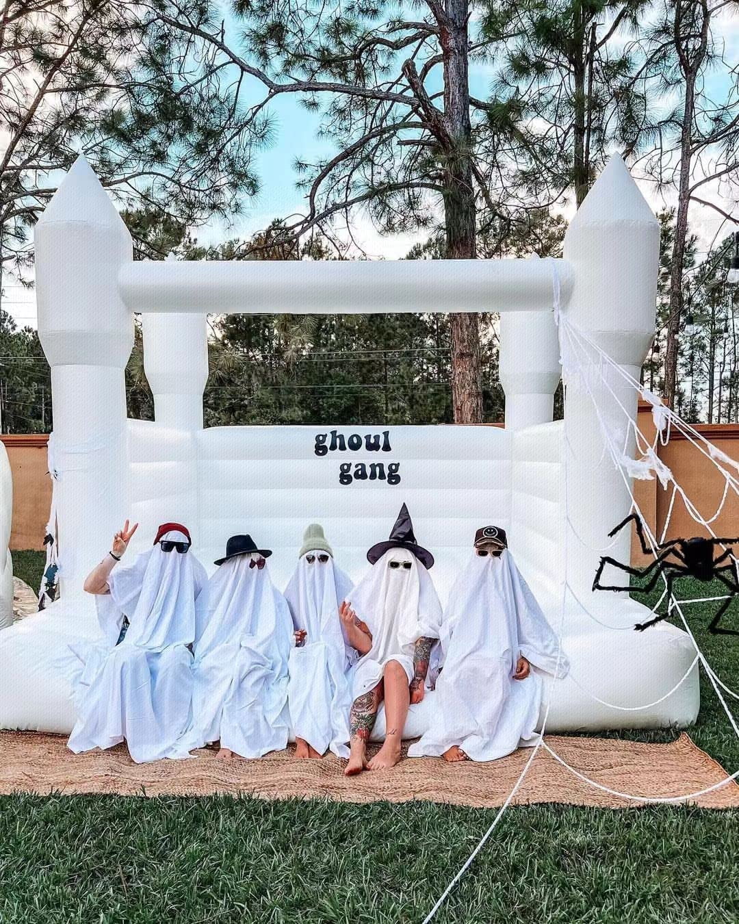 White Bounce House with Air Blower E11270