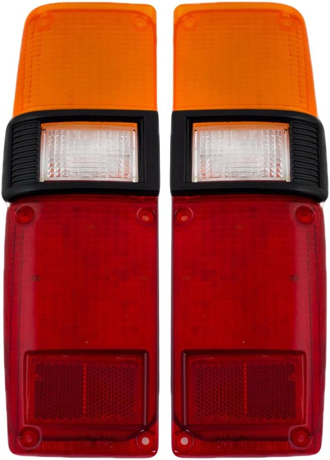 Pair of Tail Lights for Toyota Pickup 79-83 K587091