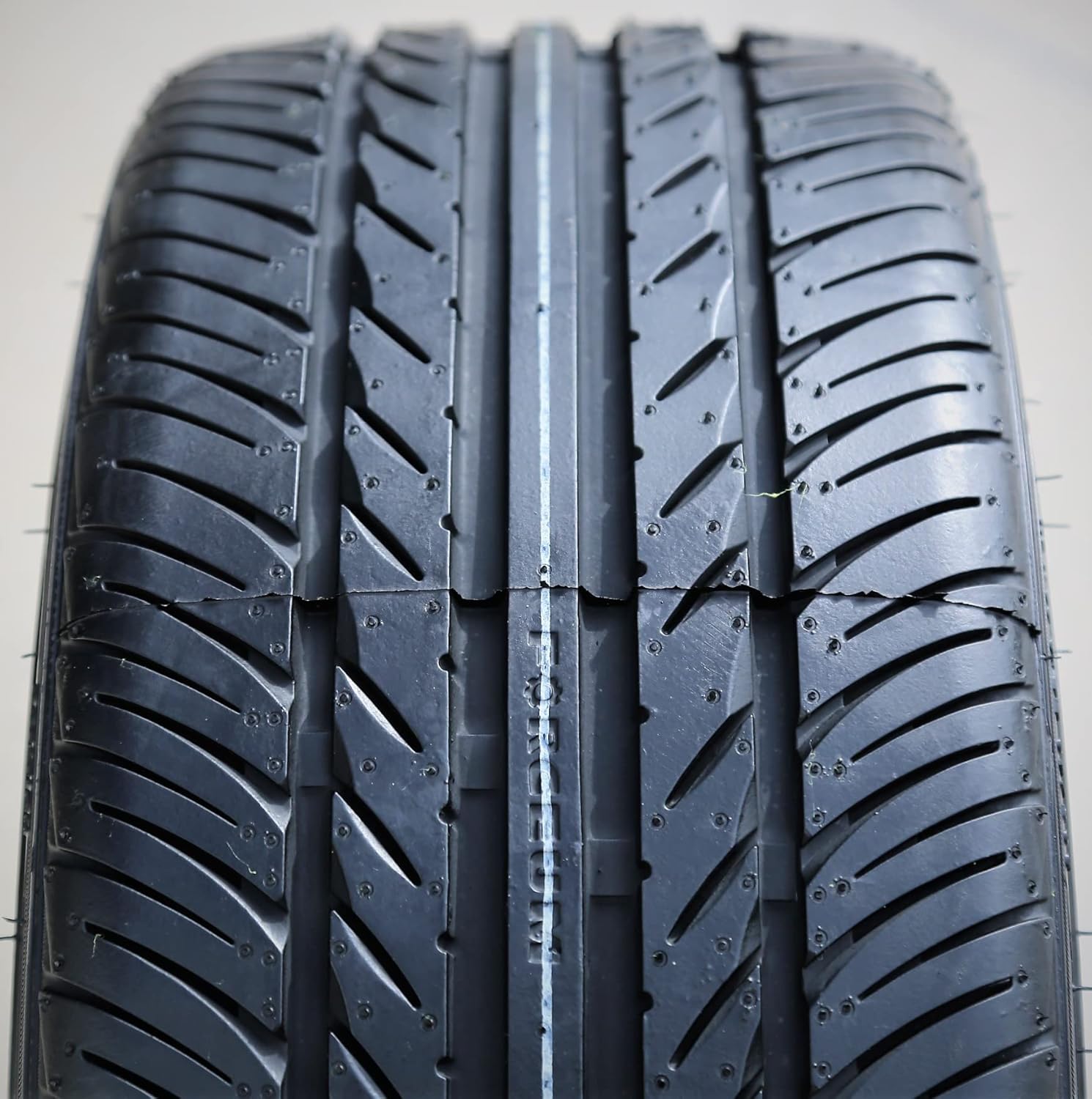 All-Season High Performance Radial Tire 205/40R18 86Y XL BSW K343