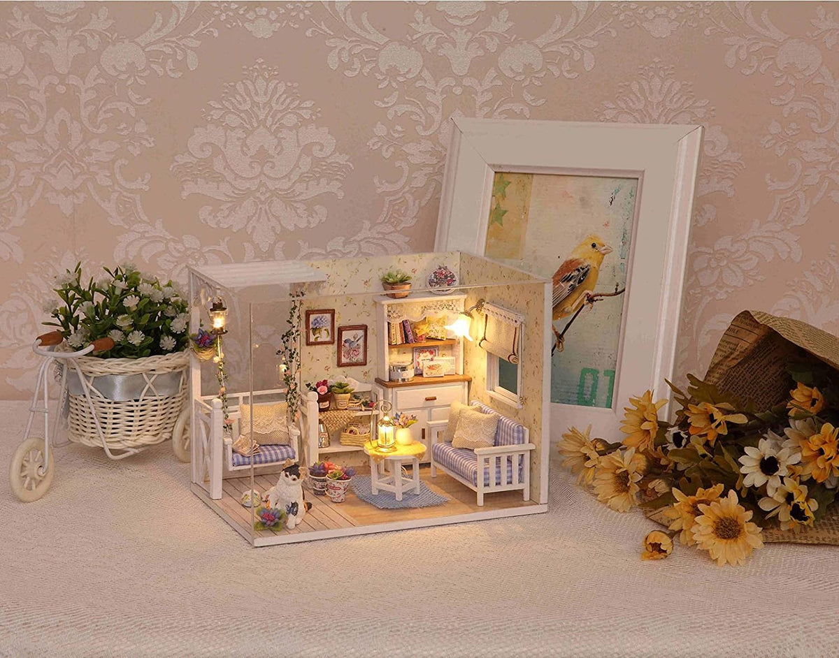 Wooden Dollhouse Miniatures DIY House Kit with Led Light Q915