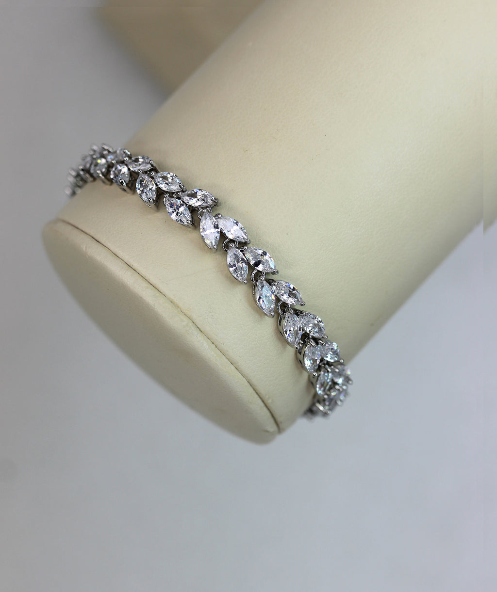 Clear CZ Crystal Tennis Bracelet X745865