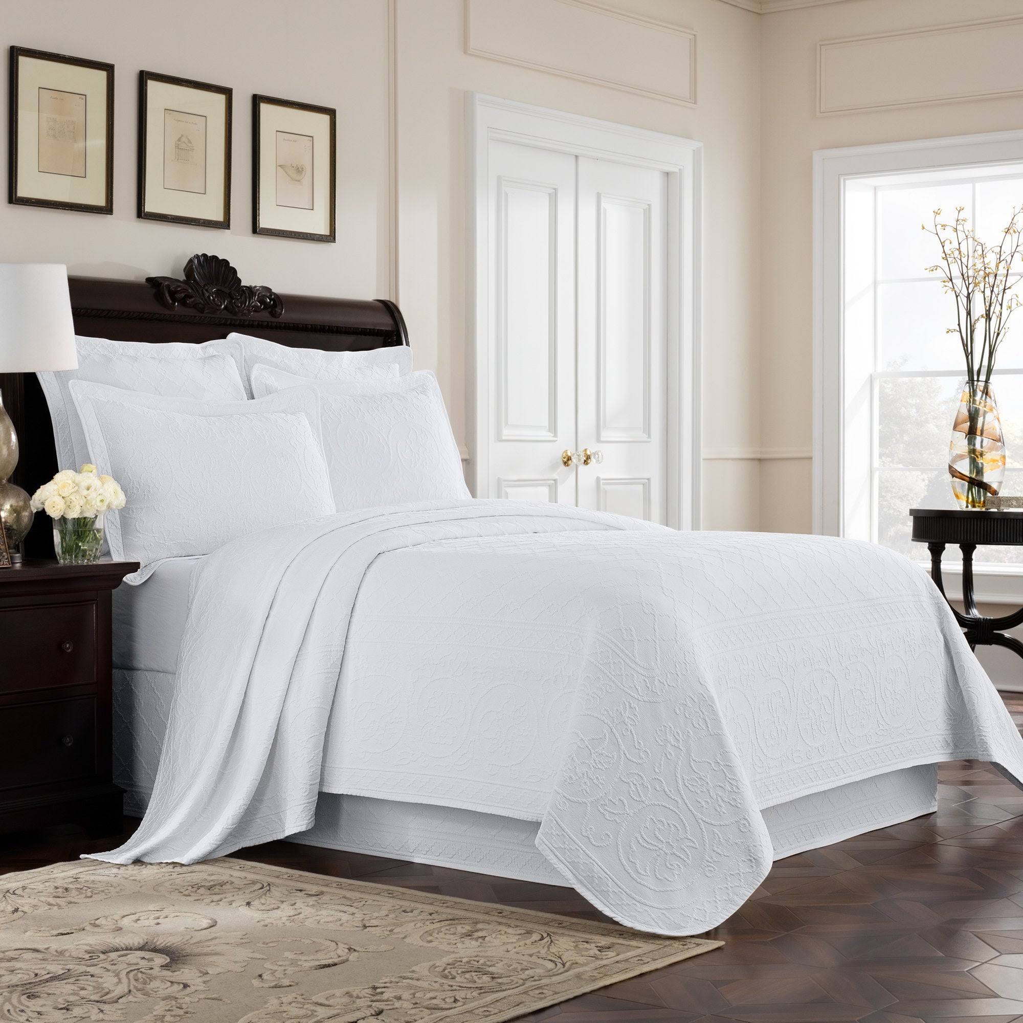 White Twin Coverlet R151